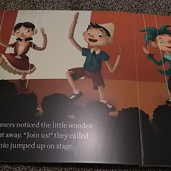 Large Pinocchio board book like new condition - Picture 2 of 4